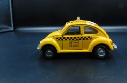 vw yellow cab side